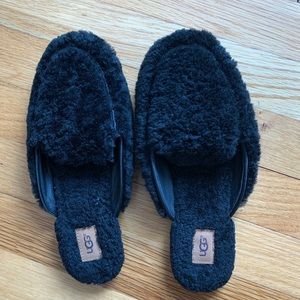 Women’s UGG Slippers